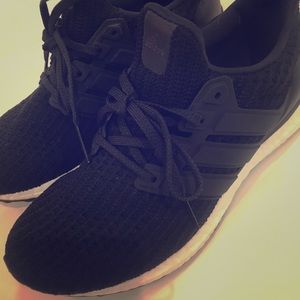 Adidas ultraboost black sneakers - size 8